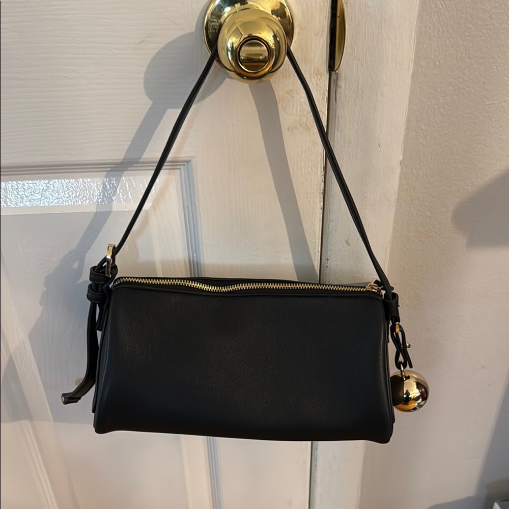 Black Leather Shoulder Bag Mango